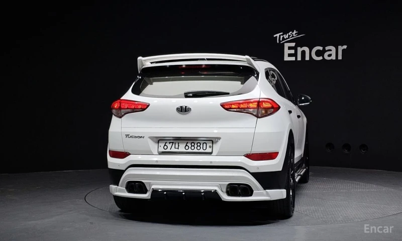 Hyundai Tucson, снимка 4 - Автомобили и джипове - 53055577