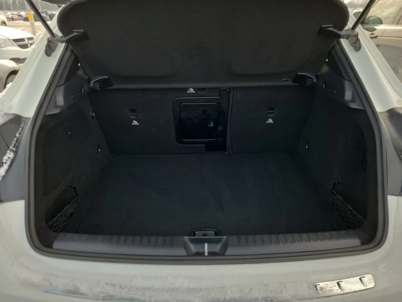 Mercedes-Benz GLA 250 PANO| HEATED SEATS| MEMORY, снимка 11 - Автомобили и джипове - 53344889