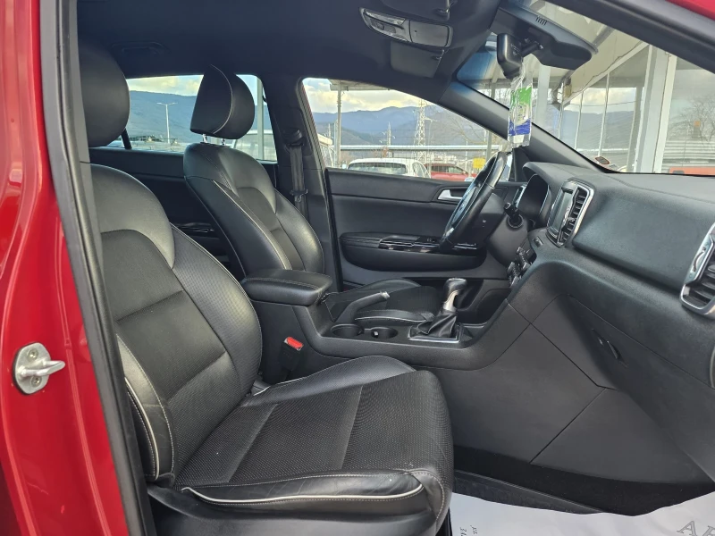 Kia Sportage 2.0CRDI GT-LINE БЕЗПЛАТНО ОБСЛУЖВАНЕ, снимка 13 - Автомобили и джипове - 53528257