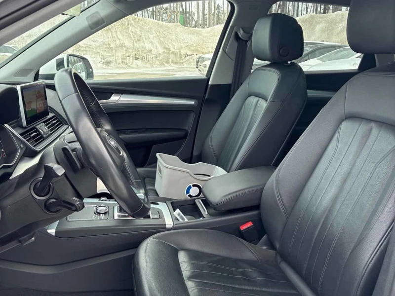 Audi Q5 Technik * CARFAX* 360 КАМЕРИ* ПАНОРАМА, снимка 13 - Автомобили и джипове - 53566378