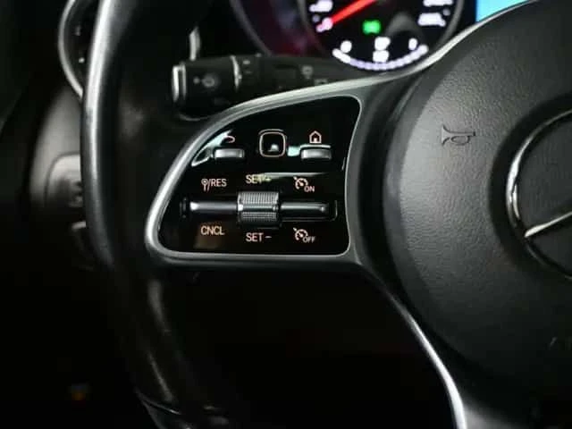 Mercedes-Benz GLC 300 * 4MATIC * ПОДГРЕВИ * ПАНО * KEYLESS * CARFAX, снимка 14 - Автомобили и джипове - 54416499