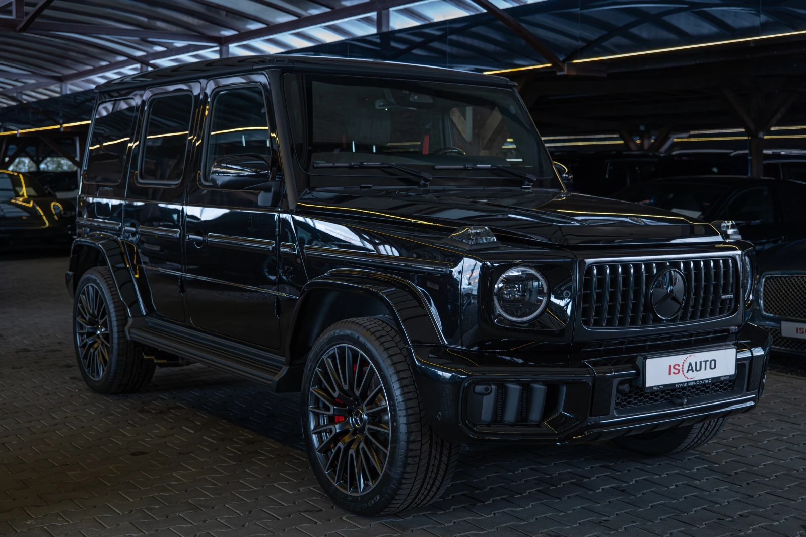 Mercedes-Benz G 63 AMG Exclusive/Carbon packet/4D Burmester/Обдухване/ - изображение 3