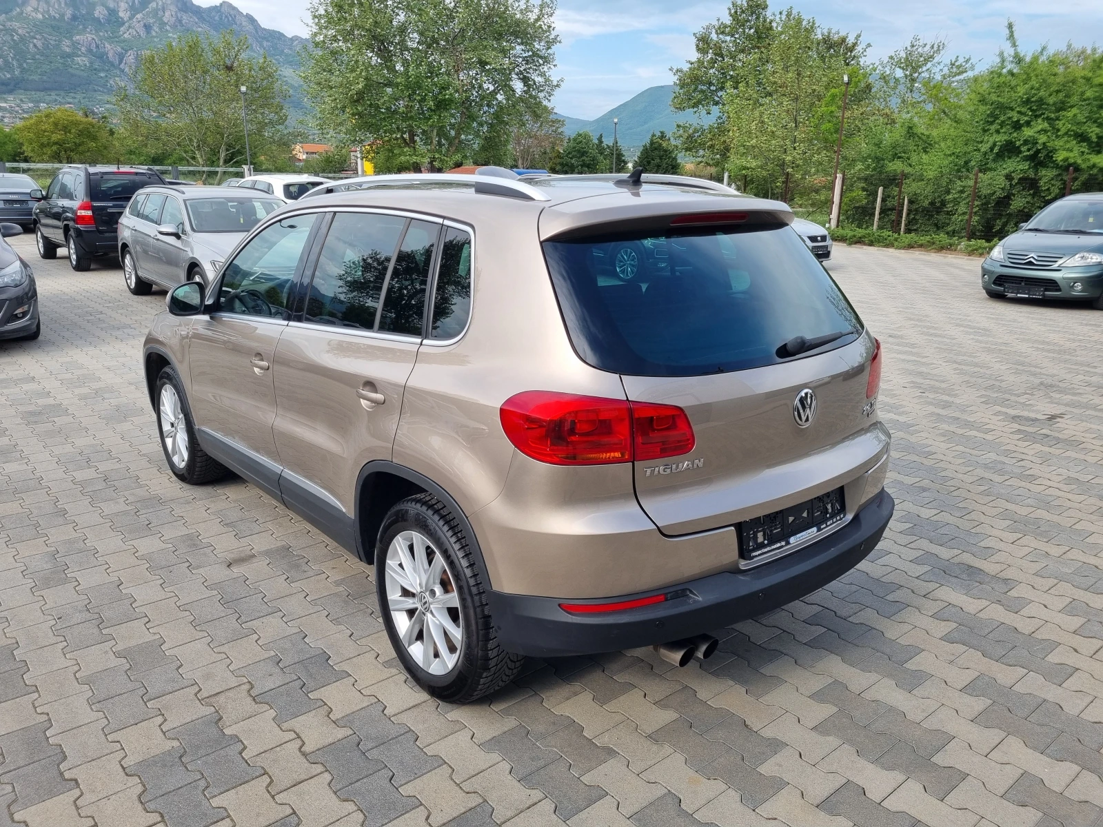 VW Tiguan 2.0TDi-4 MOTION, Панорама, NAVi - изображение 4