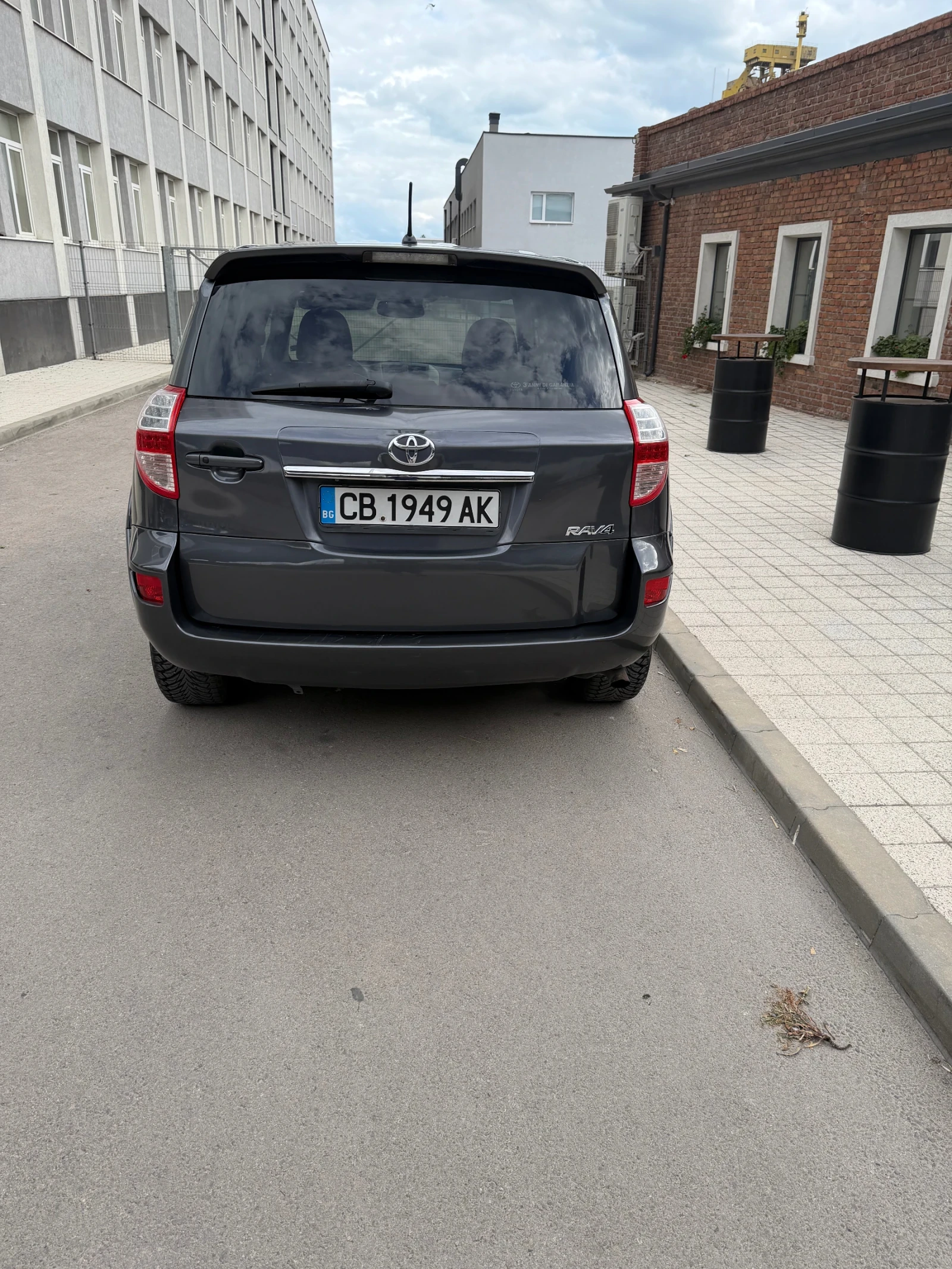 Toyota Rav4 2.2 d-cat - изображение 5