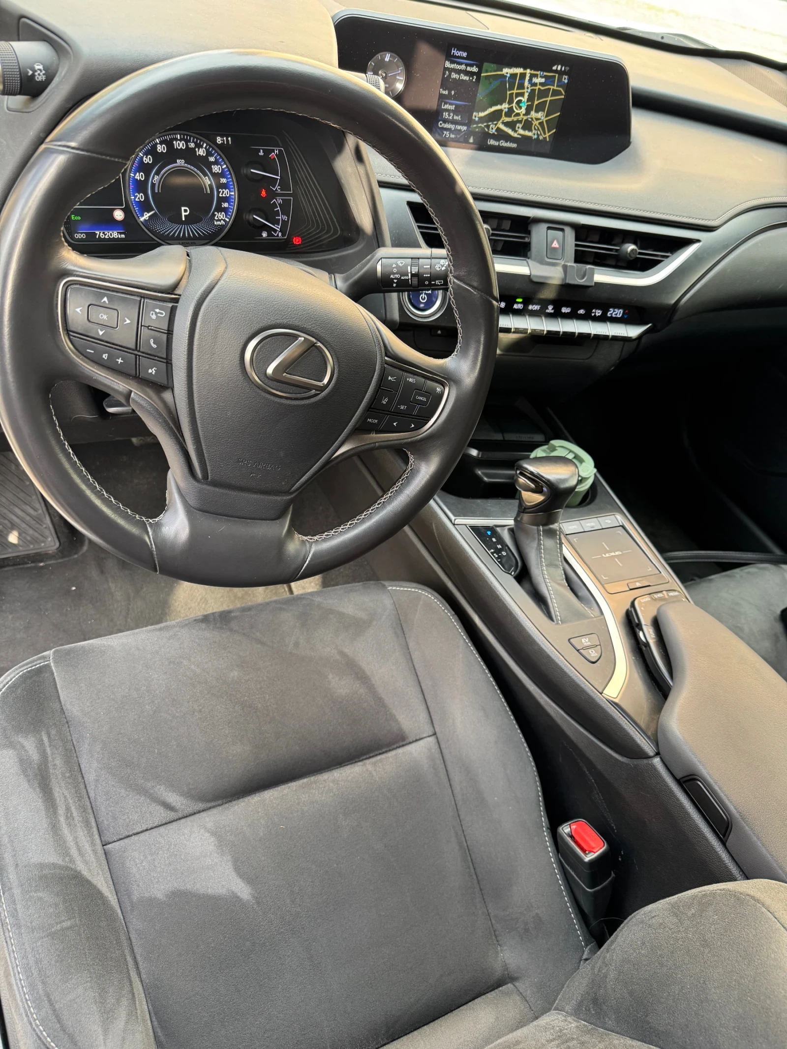 Lexus UX 250h Executive, снимка 6 - Автомобили и джипове - 54413736