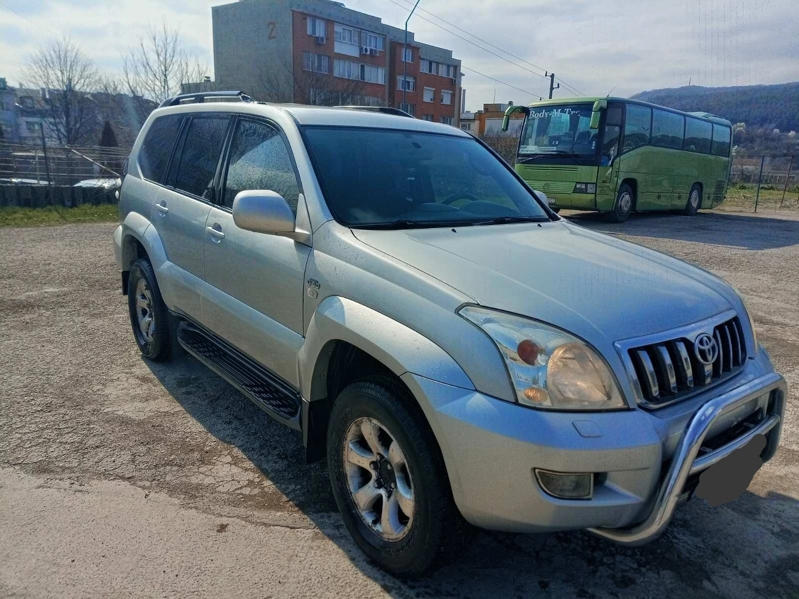 Toyota Land cruiser 3.0 D4D, снимка 2 - Автомобили и джипове - 54482601