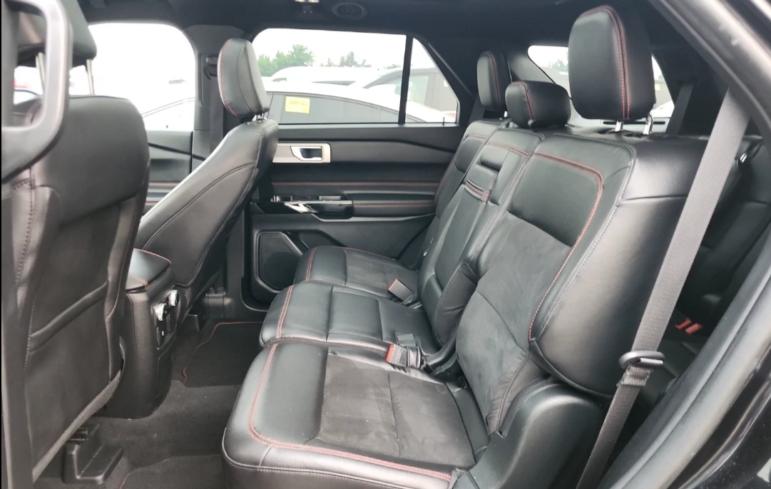 Ford Explorer * ST-LINE* Pano* 7местен* Подгрев* , снимка 11 - Автомобили и джипове - 55327213
