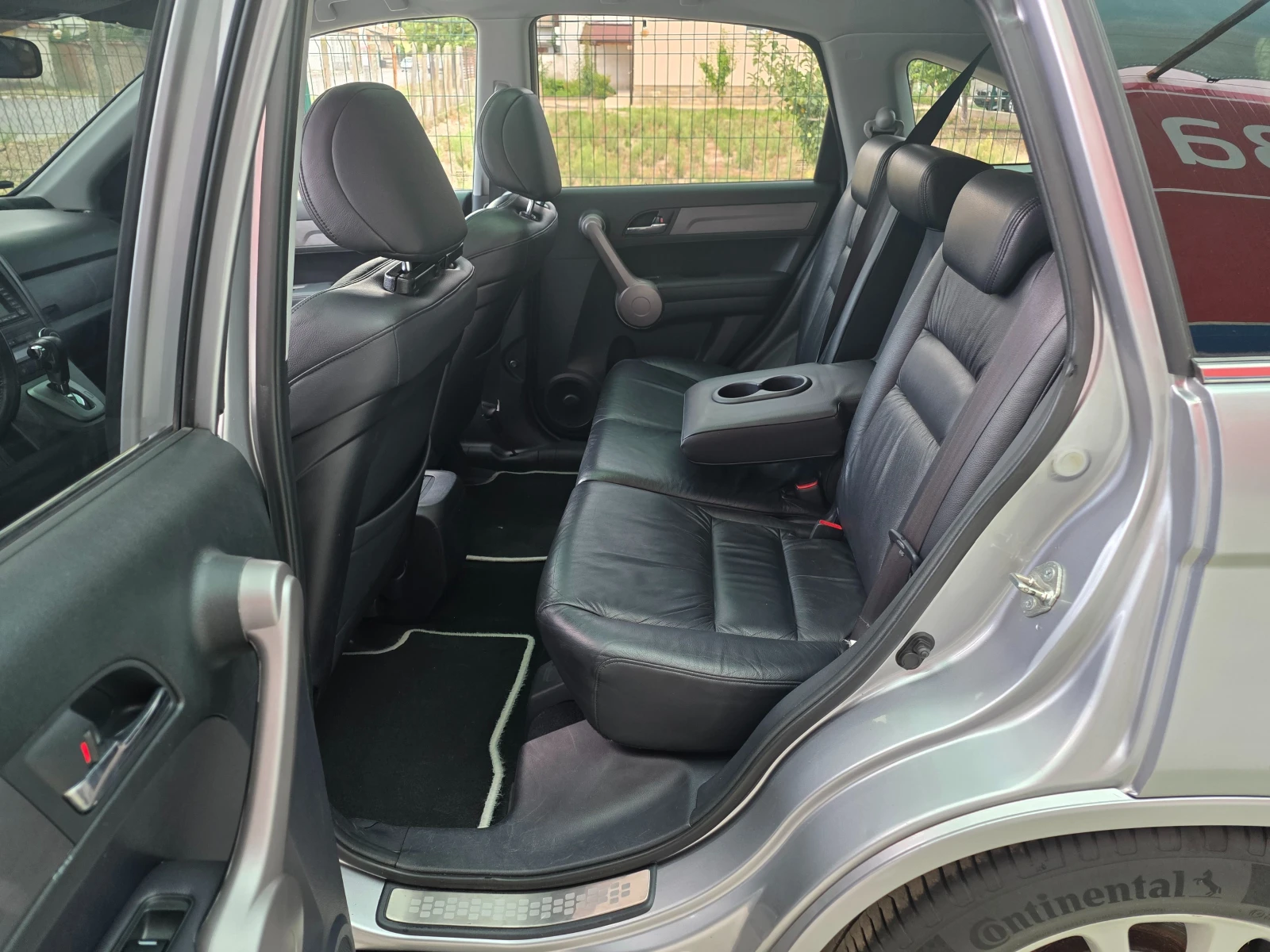 Honda Cr-v 2.0 i-VTEC / EXECUTIVE / AVTOMAT / KOJA / NAVI, снимка 8 - Автомобили и джипове - 55805022