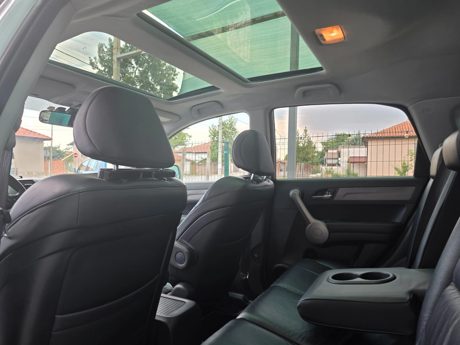 Honda Cr-v 2.0 i-VTEC / EXECUTIVE / AVTOMAT / KOJA / NAVI, снимка 10 - Автомобили и джипове - 55805022