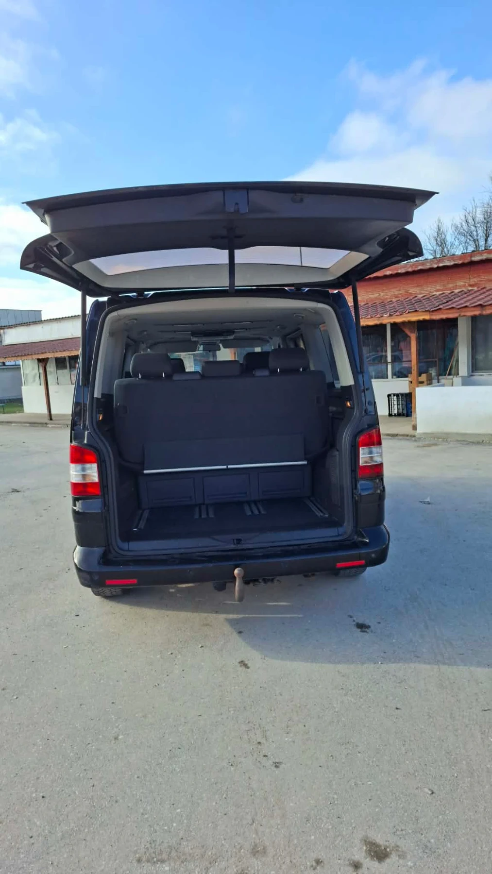 VW Multivan 2.5 170 коня, снимка 5 - Бусове и автобуси - 53709285