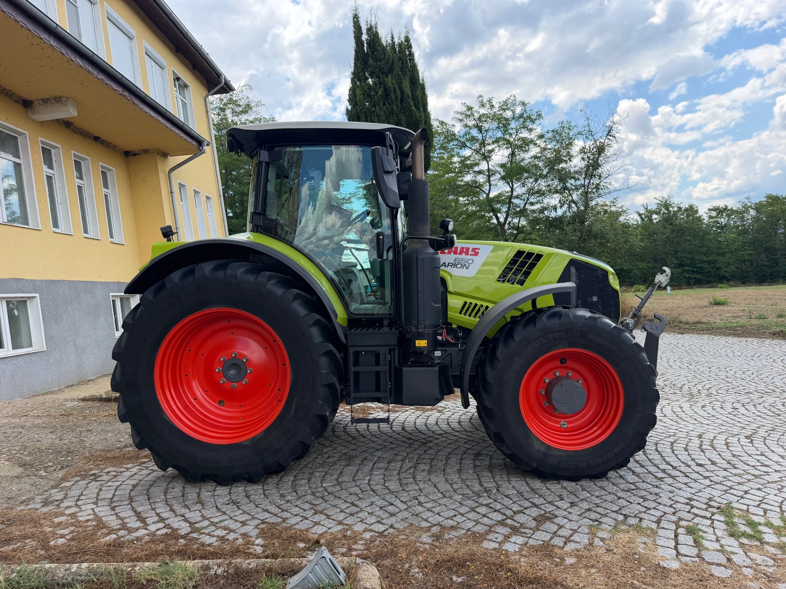 Трактор Claas ARION 650 CEBIS НАВИГАЦИЯ ЛИЗИНГ, снимка 9 - Селскостопанска техника - 55766939