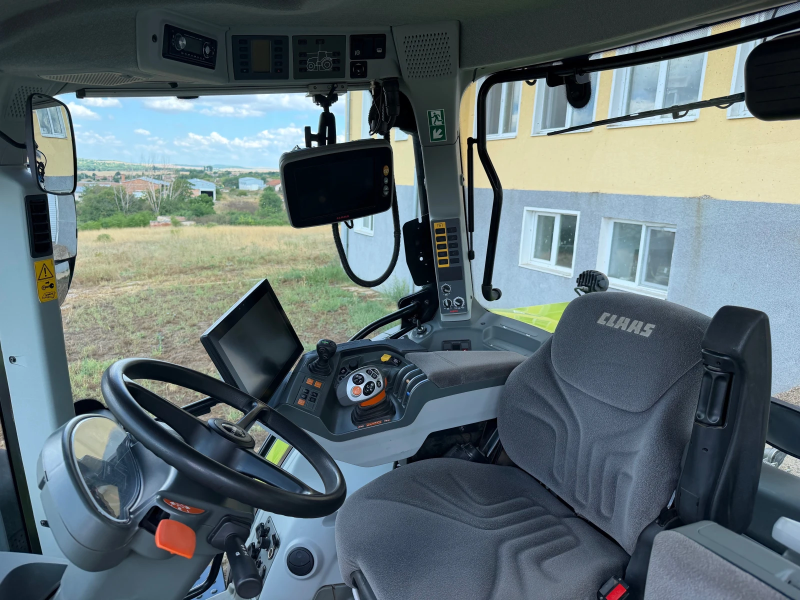 Трактор Claas ARION 650 CEBIS НАВИГАЦИЯ ЛИЗИНГ, снимка 12 - Селскостопанска техника - 55766939