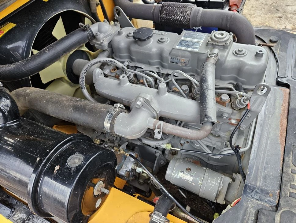 Мотокар Hyundai 3т дизел Isuzu мотор, снимка 8 - Индустриална техника - 53935117