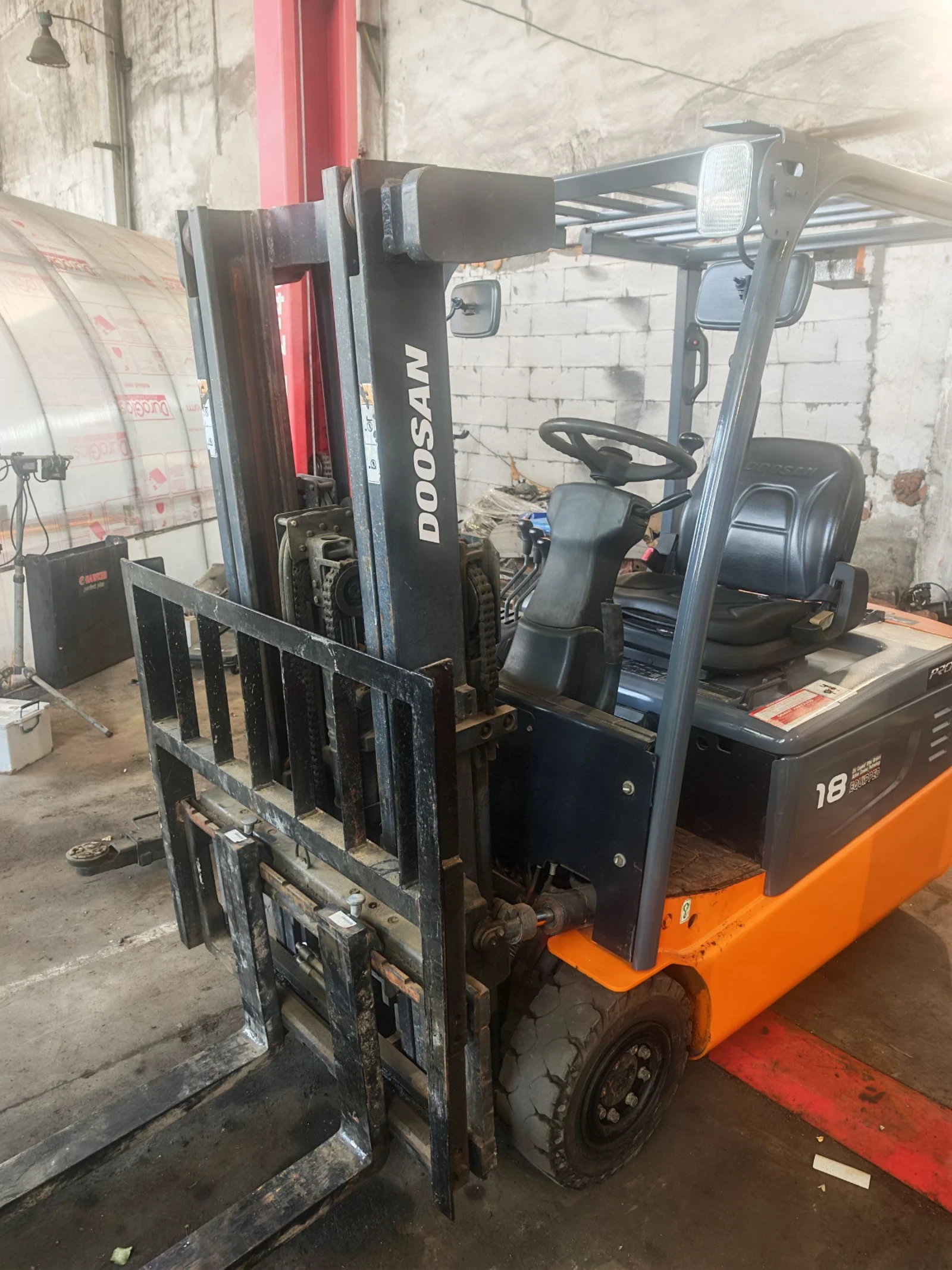 Електрокар DOOSAN, снимка 4 - Индустриална техника - 54980102
