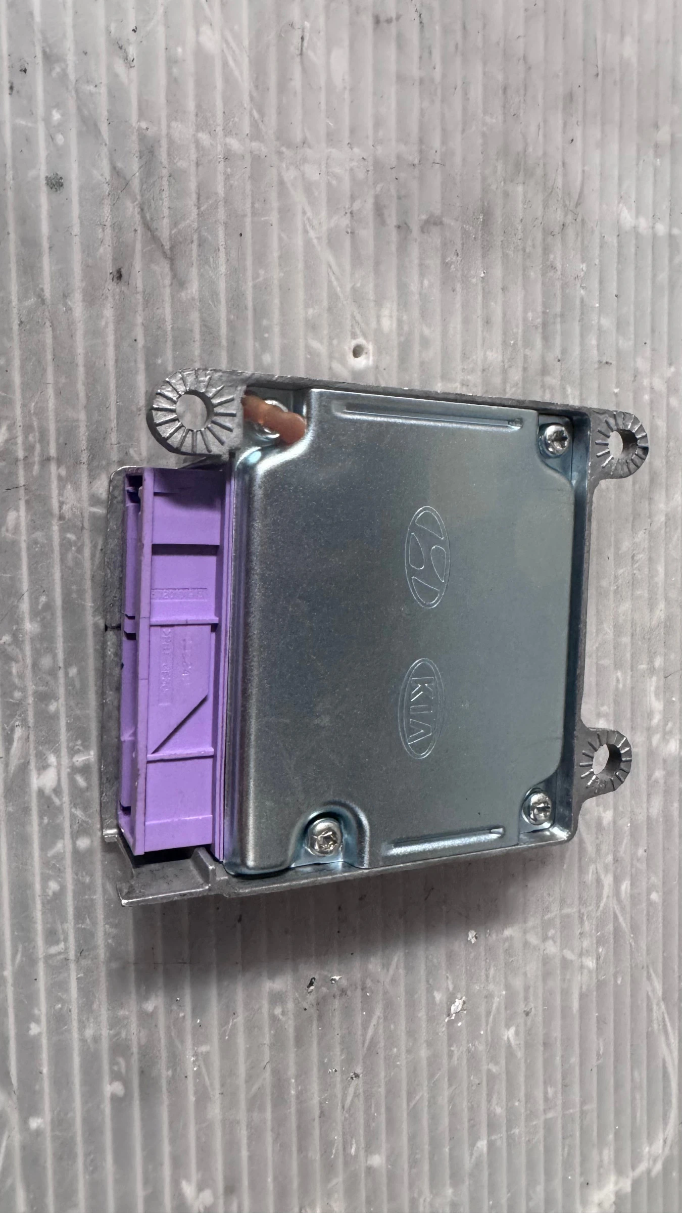 Airbag  /  /  a Kia Magentis - 95910-3C200 / 04H0101404V | Mobile.bg   2