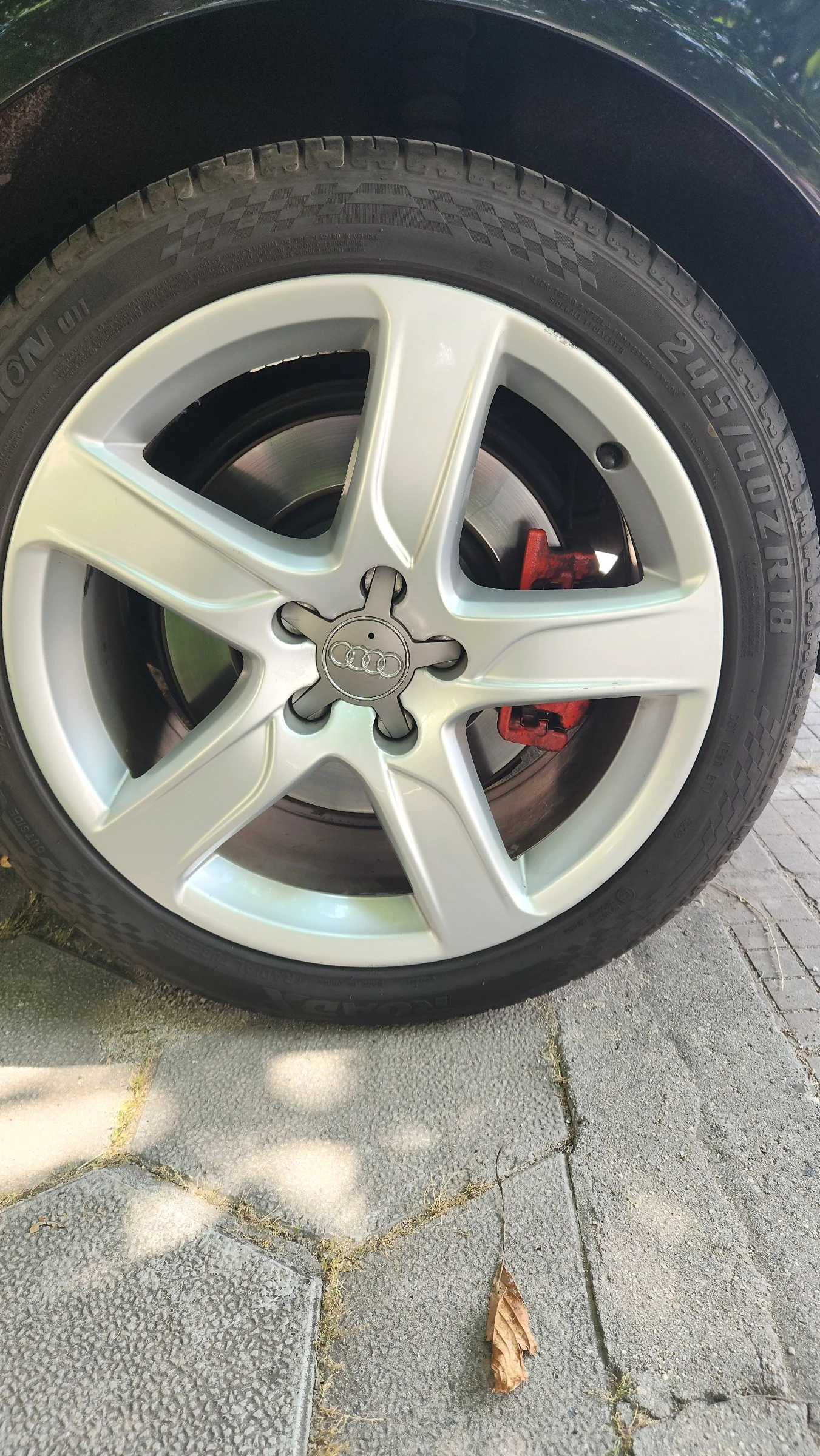 Гуми с джанти Други 245/40R18, снимка 4 - Гуми и джанти - 53971965