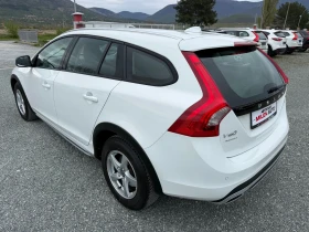 Volvo V60 Cross Country (KATO НОВА), снимка 8
