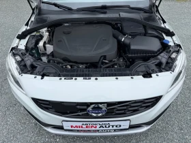 Volvo V60 Cross Country (KATO НОВА), снимка 17