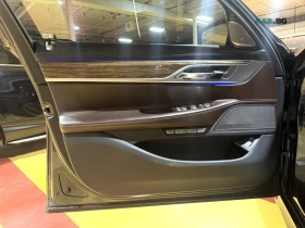 BMW 750  HEAD-UP * LANE ASSIST * АвтоКредит * (ЦЕНА ДО БГ), снимка 9