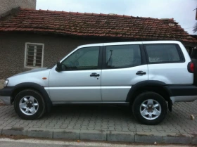 Nissan Terrano 2.7 TDI, снимка 3