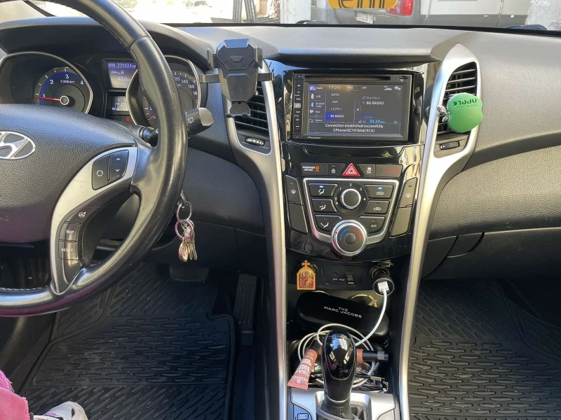 Hyundai I30 1.6, снимка 9 - Автомобили и джипове - 47496444