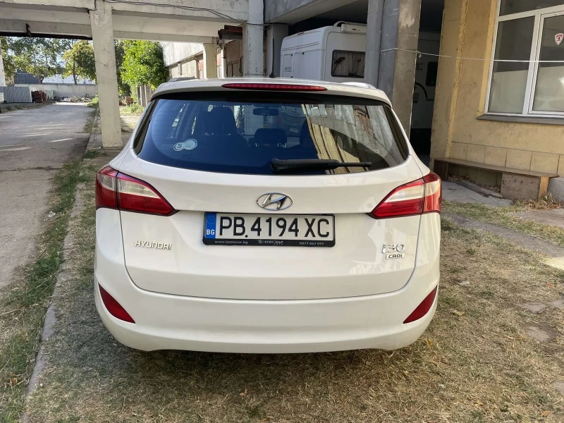 Hyundai I30 1.6, снимка 5 - Автомобили и джипове - 47496444