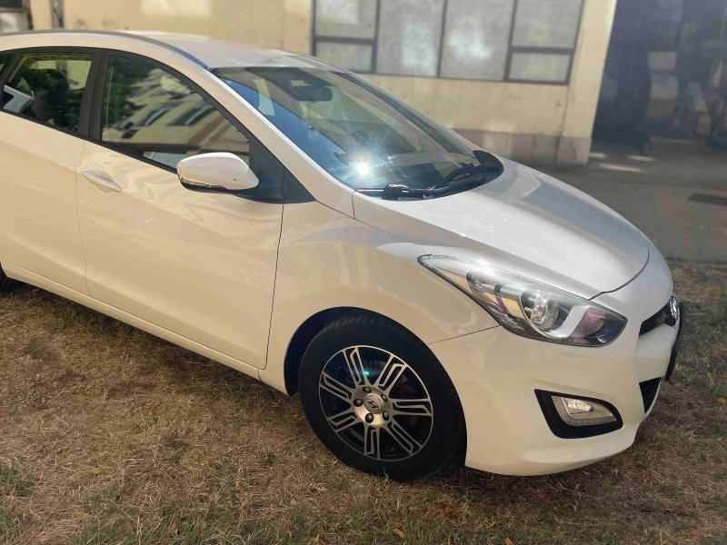 Hyundai I30 1.6, снимка 7 - Автомобили и джипове - 47496444