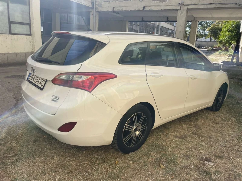 Hyundai I30 1.6, снимка 3 - Автомобили и джипове - 47496444