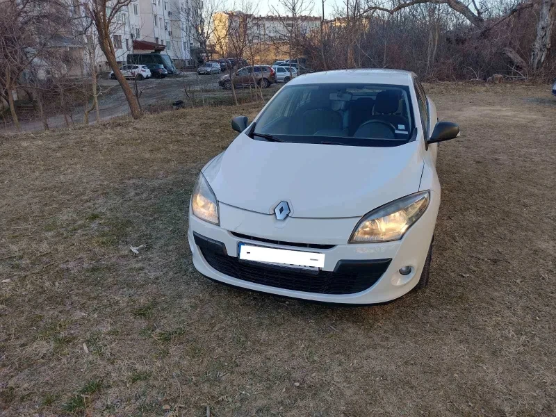 Renault Megane, снимка 1 - Автомобили и джипове - 48906960