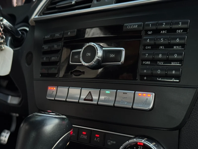 Mercedes-Benz C 180 AMG/// EDITION1///Нов двигател, снимка 8 - Автомобили и джипове - 50799084