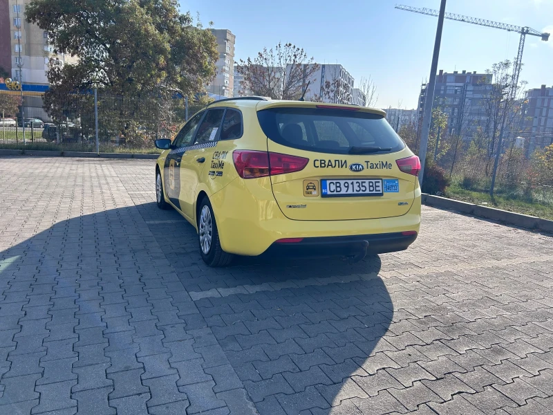 Kia Ceed 1.0 TGDI, снимка 5 - Автомобили и джипове - 52136851