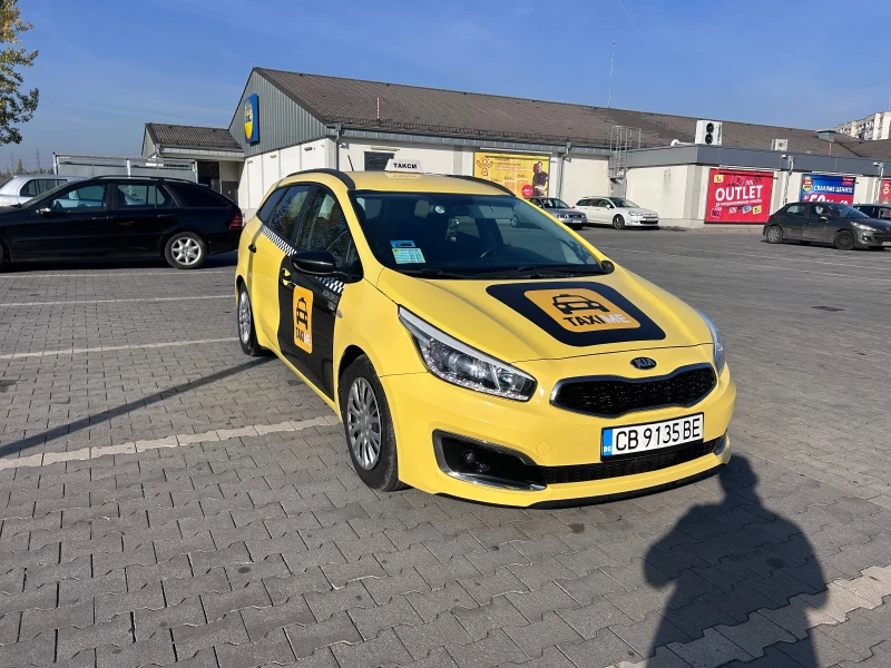 Kia Ceed 1.0 TGDI, снимка 7 - Автомобили и джипове - 52136851