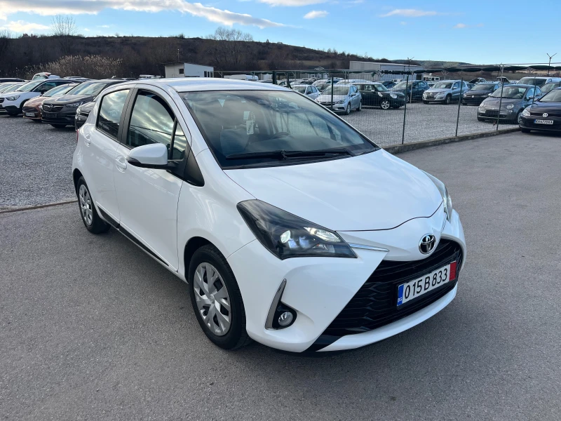 Toyota Yaris 1.0 NaVi, снимка 2 - Автомобили и джипове - 52698759