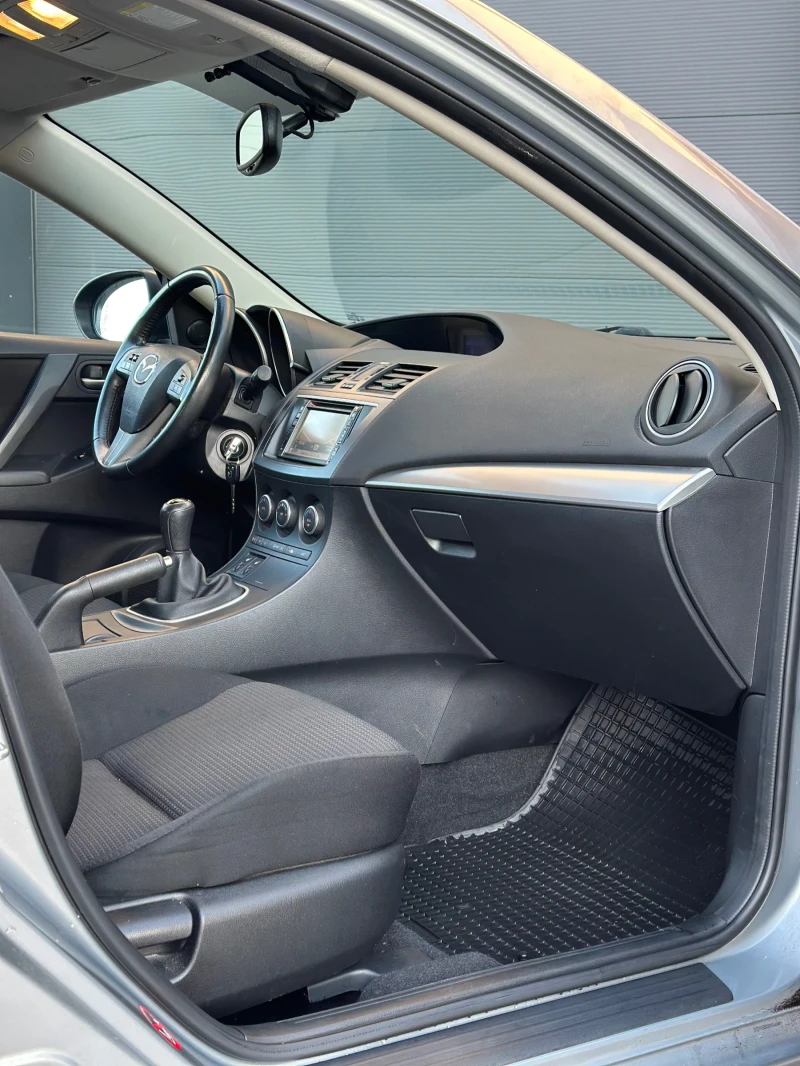 Mazda 3 * 1.6* FACELIFT* , снимка 11 - Автомобили и джипове - 53135890