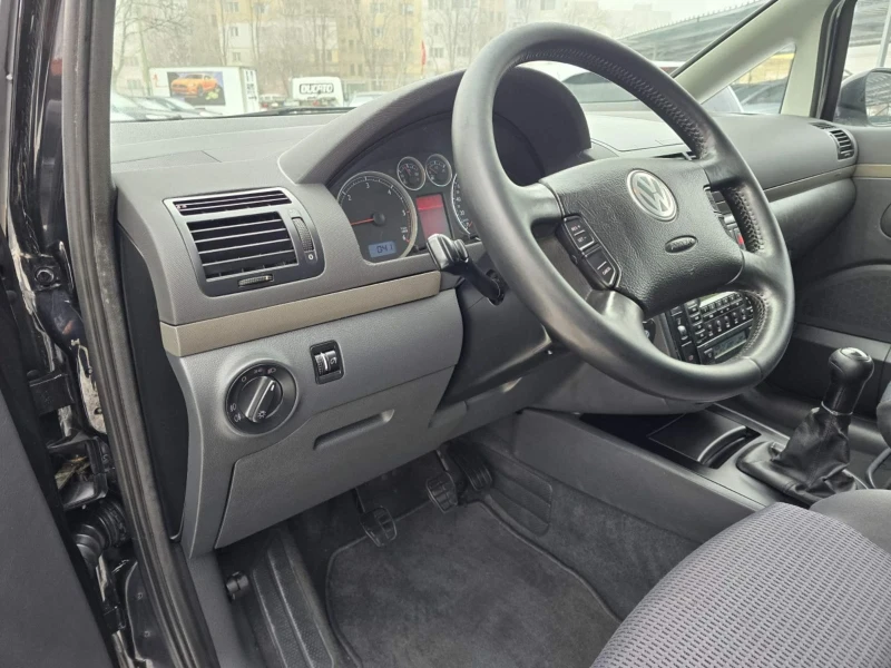 VW Sharan 1.9TDI 131KC. BUSINESS , снимка 10 - Автомобили и джипове - 53346047