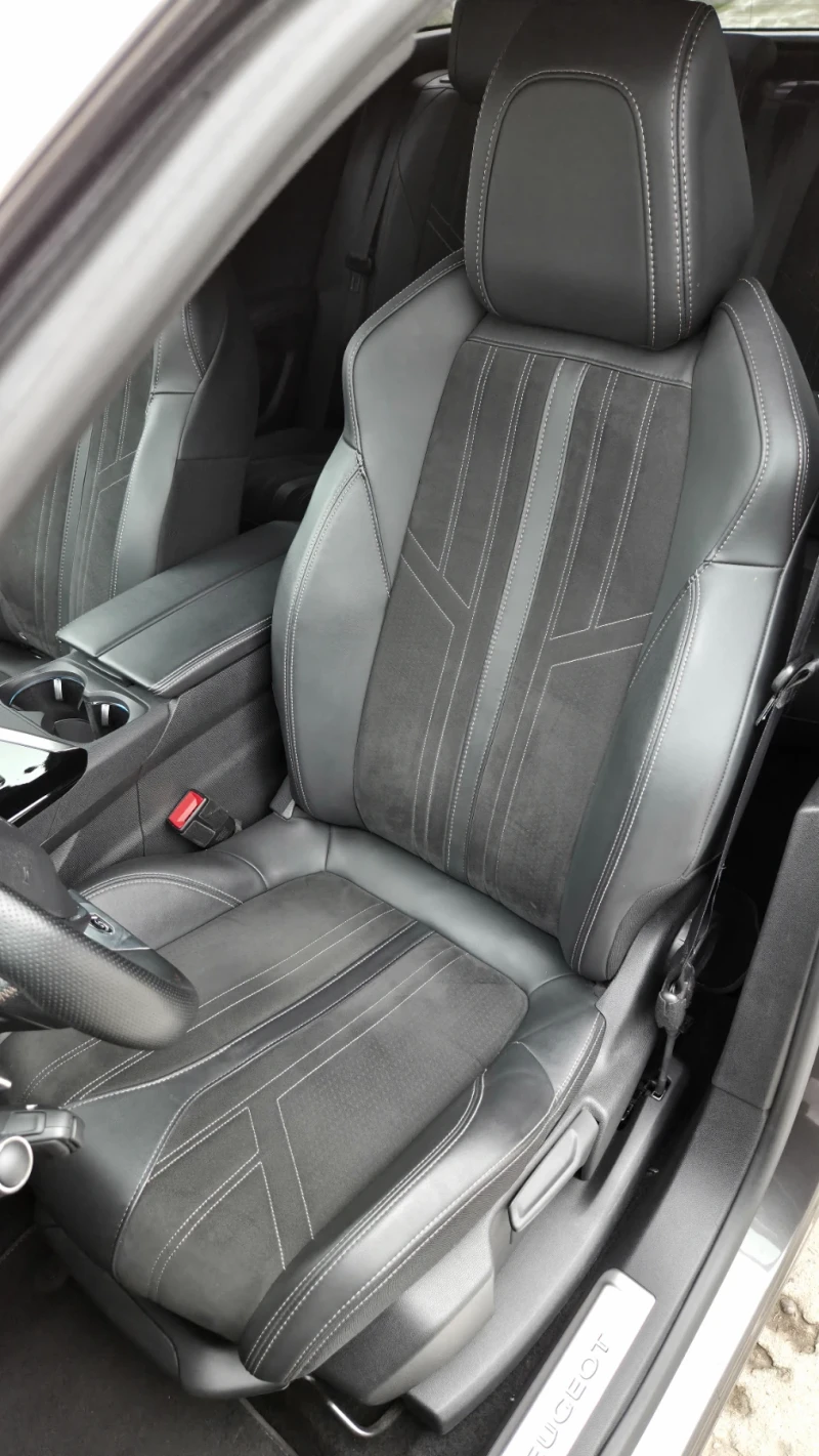 Peugeot 3008 GT 1.5 HDi /KEYLESS /Дистроник / 8мм.Верига!, снимка 9 - Автомобили и джипове - 53479887