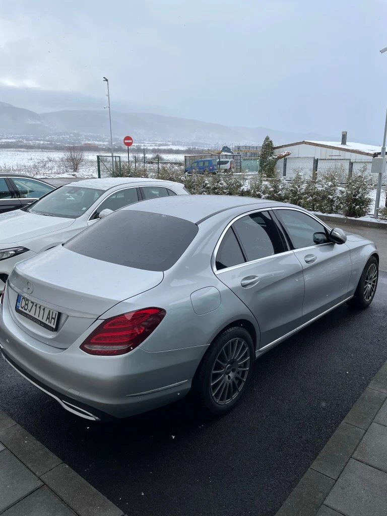 Mercedes-Benz C 180, снимка 4 - Автомобили и джипове - 52332646