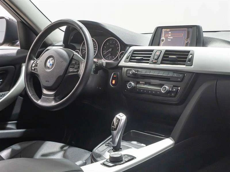 BMW 320 * CARFAX * ЦЕНА ДО БГ, снимка 9 - Автомобили и джипове - 53246166