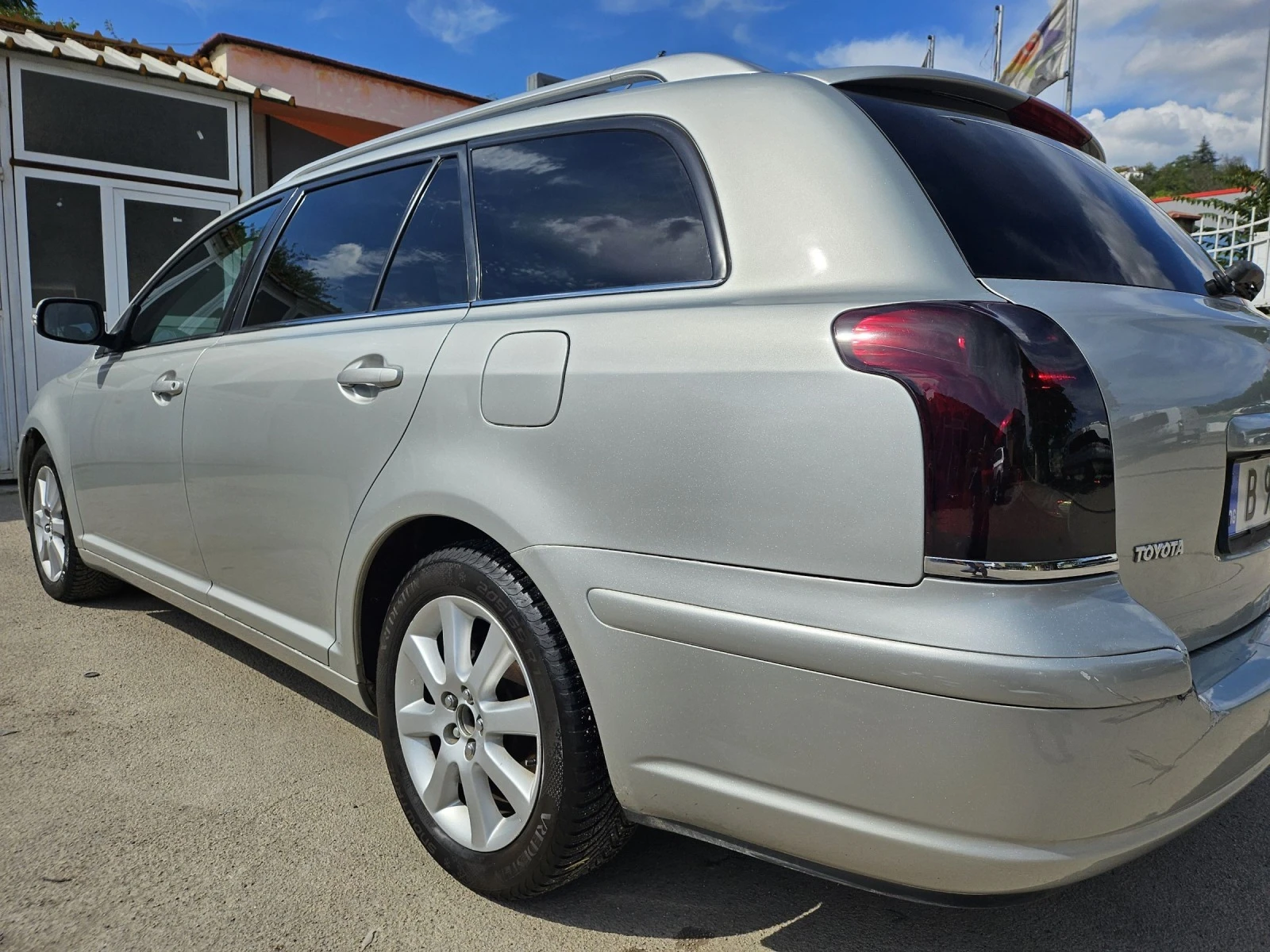 Toyota Avensis 2.0 D4D  - изображение 2