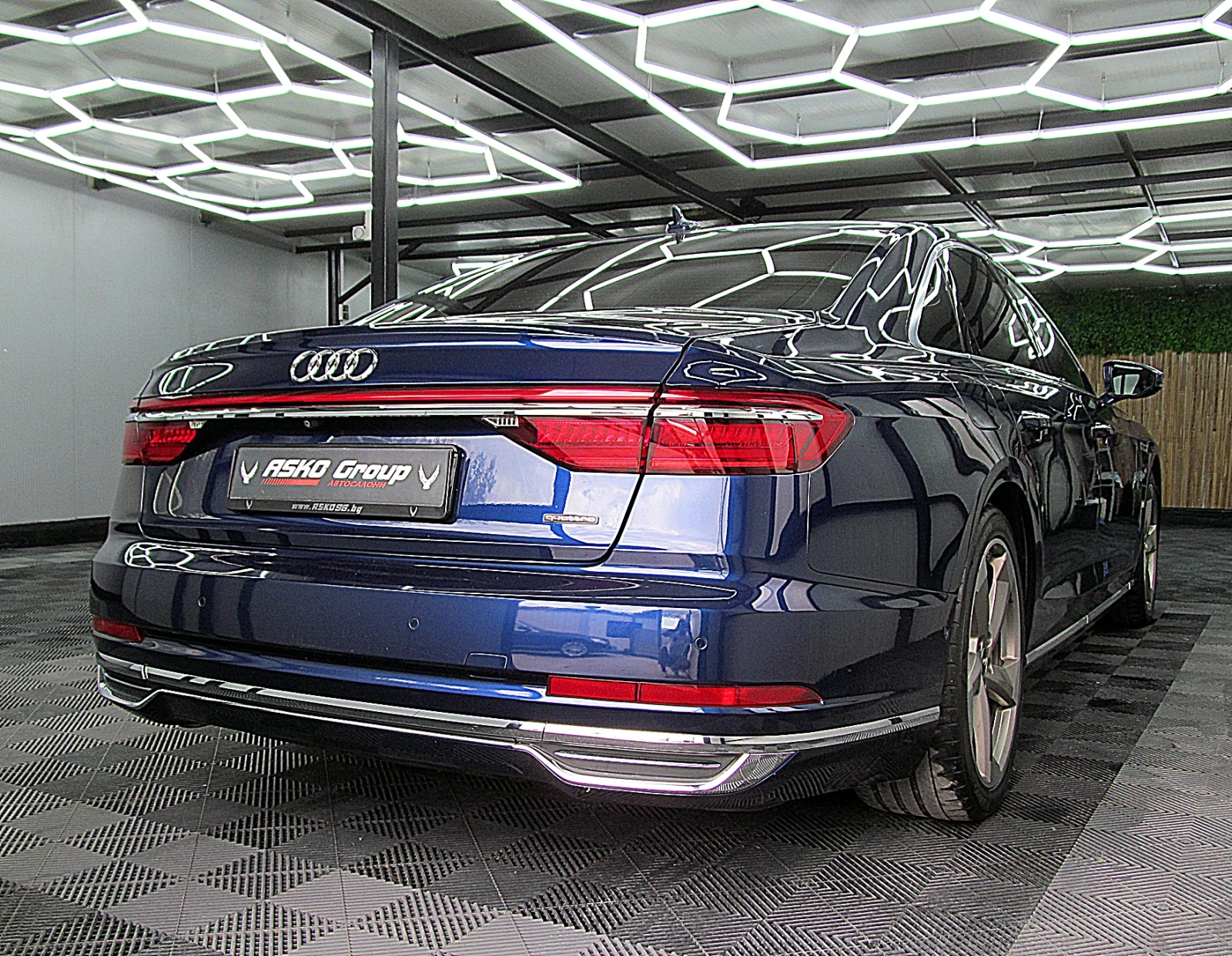 Audi A8 2xTV/3D-kamera/ПОДГРЕВ ОБДУХВАНЕ СОБСТВЕН ЛИЗИНГ - изображение 6