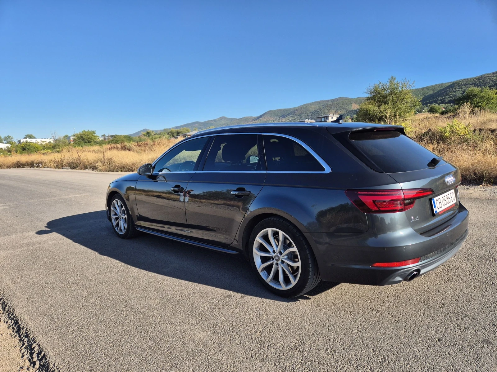 Audi A4  - изображение 5