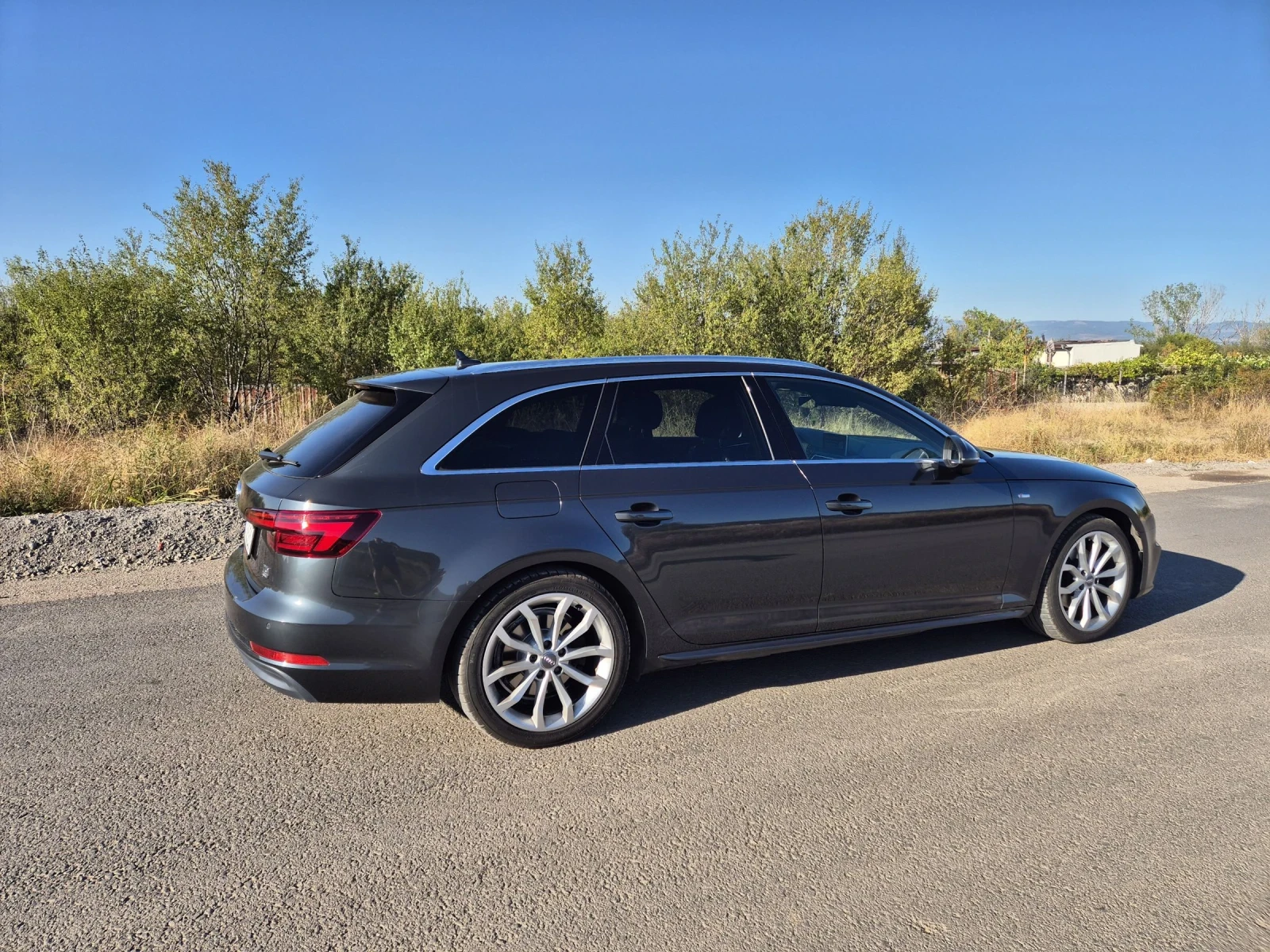 Audi A4  - изображение 6