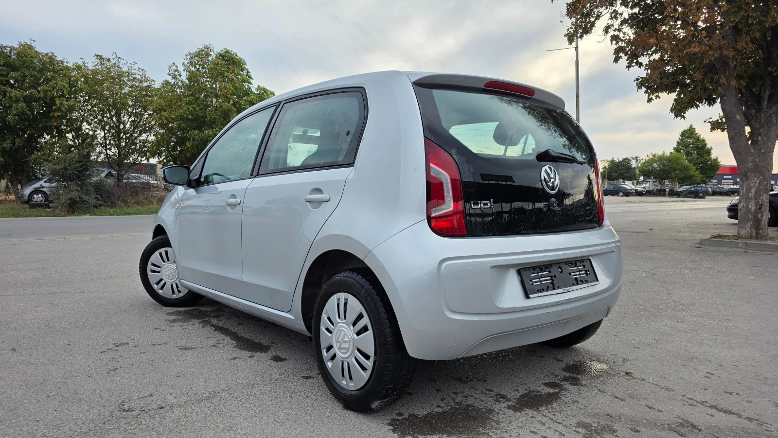 VW Up KATO ЧИСТО НОВ - изображение 3