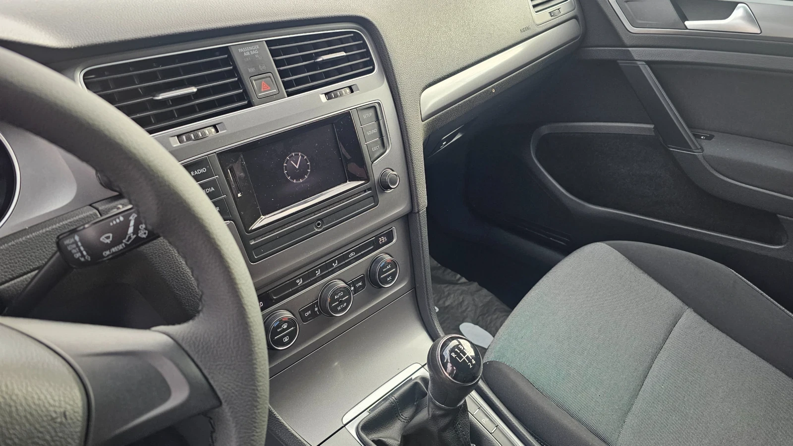 VW Golf 1.6TDI - изображение 9