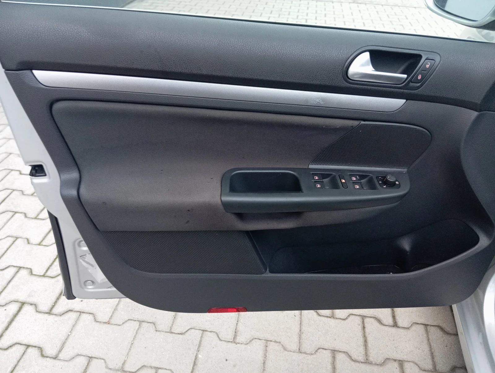 VW Golf 1.6i - изображение 8