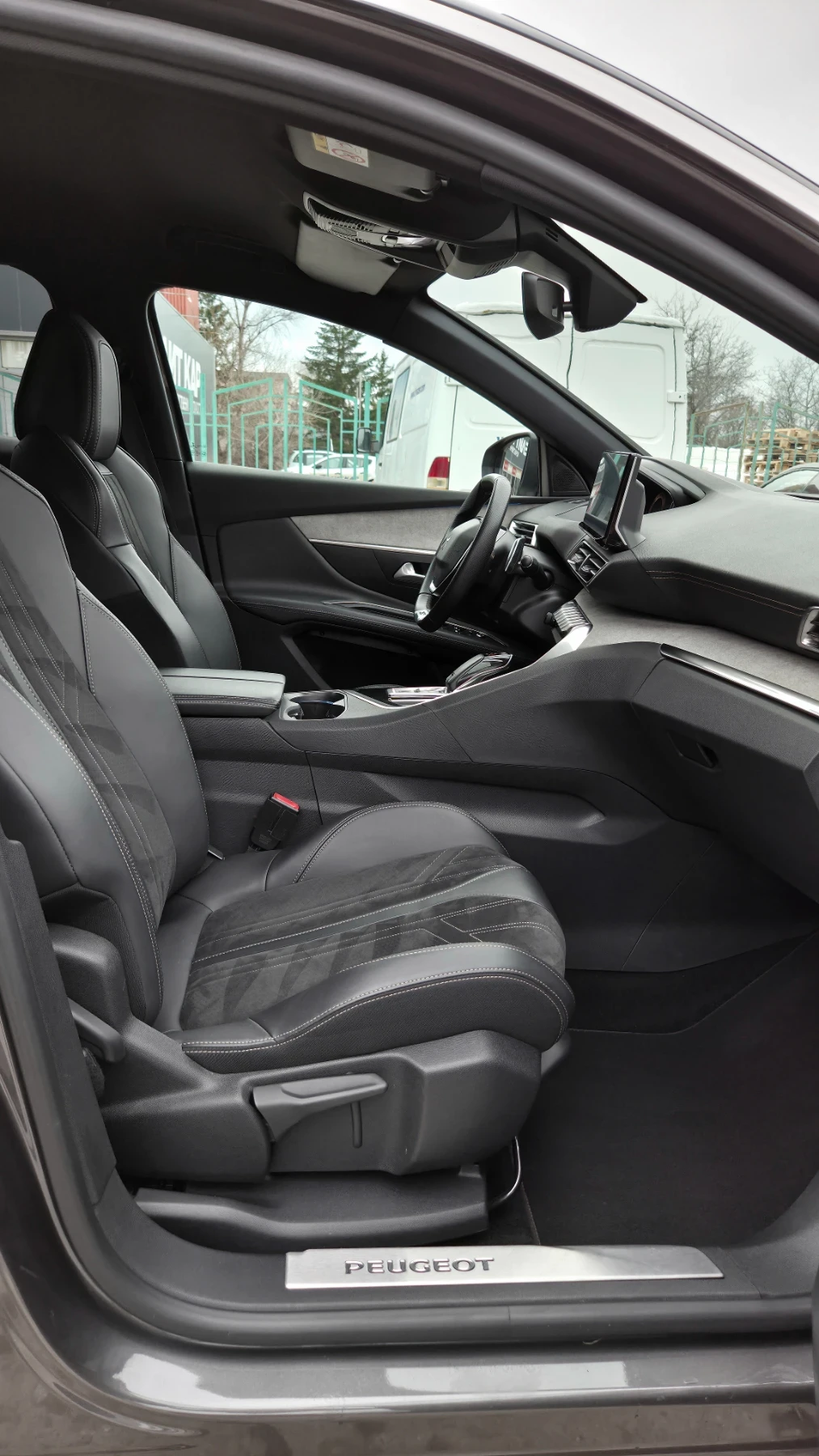 Peugeot 3008 GT 1.5 HDi /KEYLESS /Дистроник / 8мм.Верига! - изображение 10