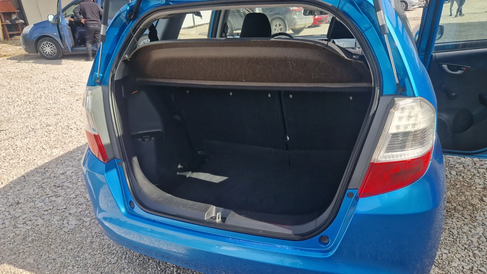 Honda Jazz 1.2 i  90кн ТОП , снимка 8 - Автомобили и джипове - 53713852