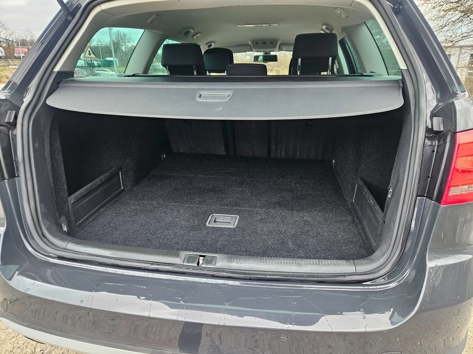 VW Alltrack 2.0 TDI ТОП, снимка 7 - Автомобили и джипове - 53917449