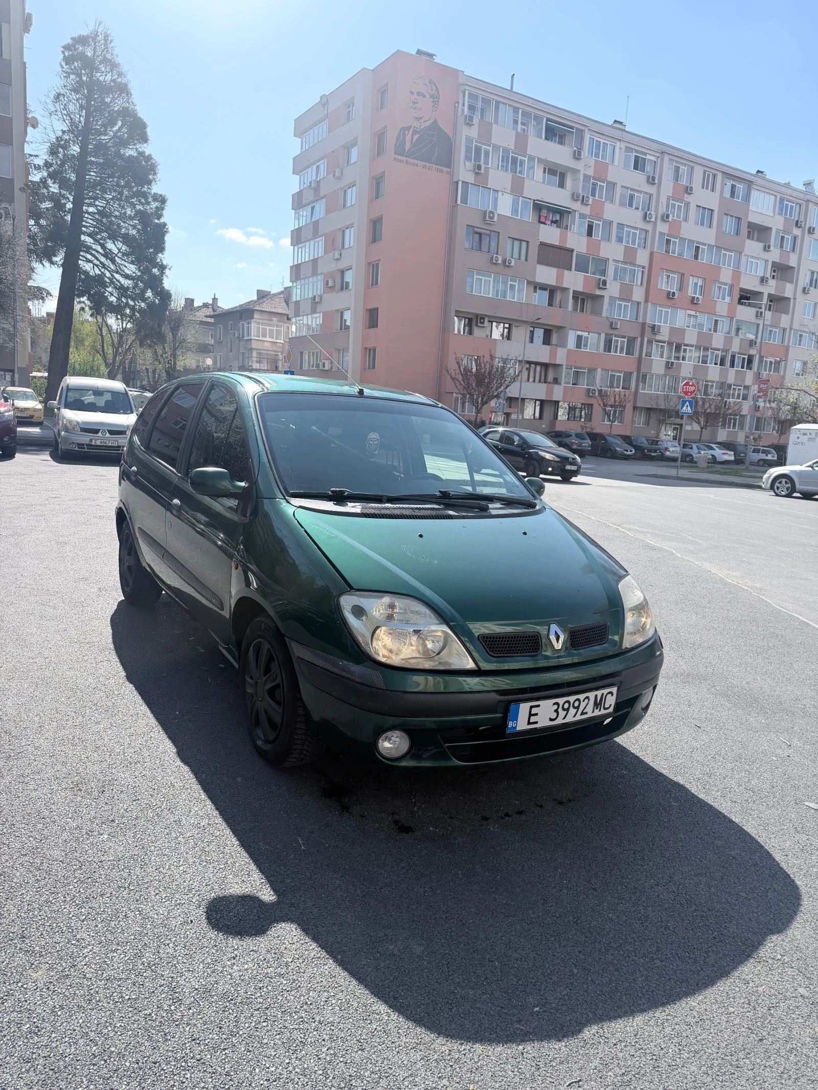 Renault Scenic, снимка 3 - Автомобили и джипове - 54155508