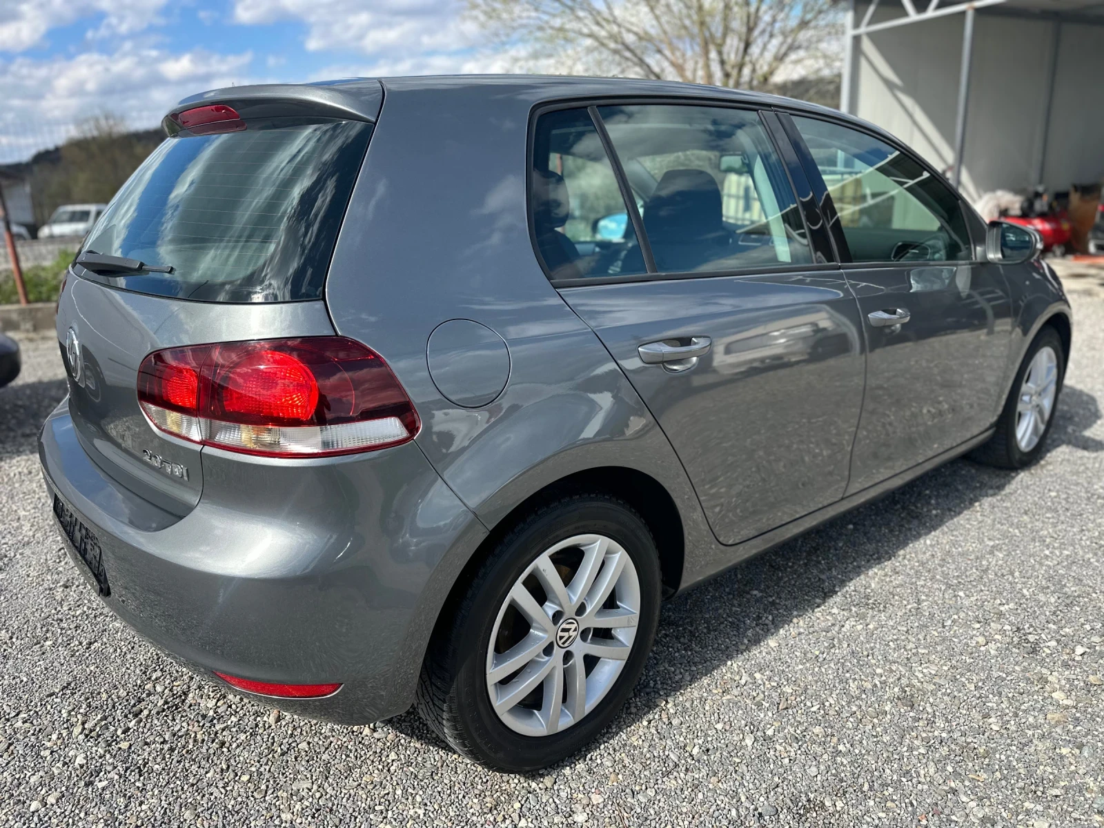 VW Golf 2.0TDI АВТОМАТ, снимка 4 - Автомобили и джипове - 54239283